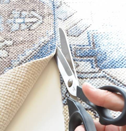 Мастер-класс: диванные подушки из ковриков